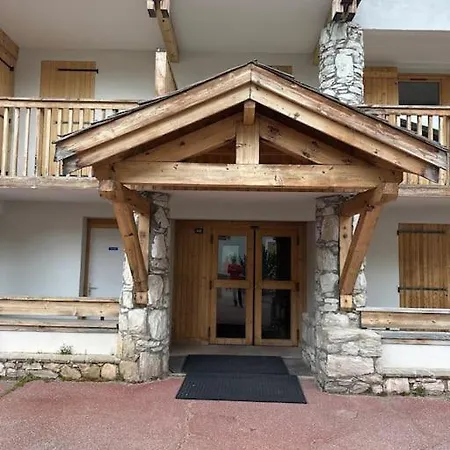 Cristalinnes Tres Bel Trois Tres Jolie Vue Apartment