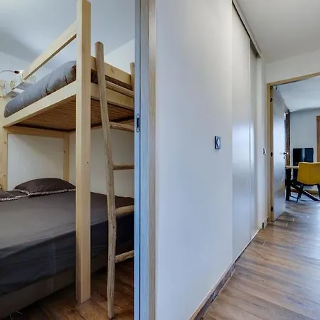 Apartment Cristalinnes Tres Bel Trois Tres Jolie Vue *